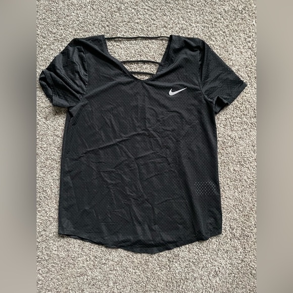 Nike Dri Fit Athletic Shirt - Picture 1 of 3